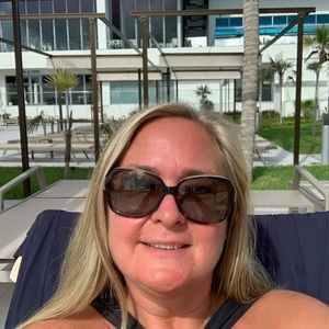 Meet your Posher, Cindy